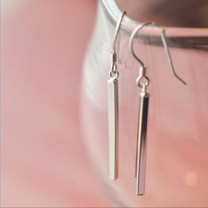 NEW 925 Sterling Silver Simple Bar Drop Earrings